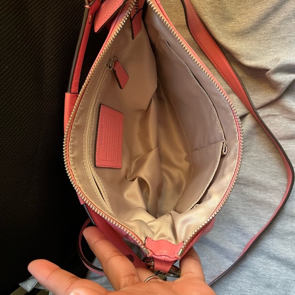 Coach Pink Leather Shoulder Bag - Picture 4 of 7
